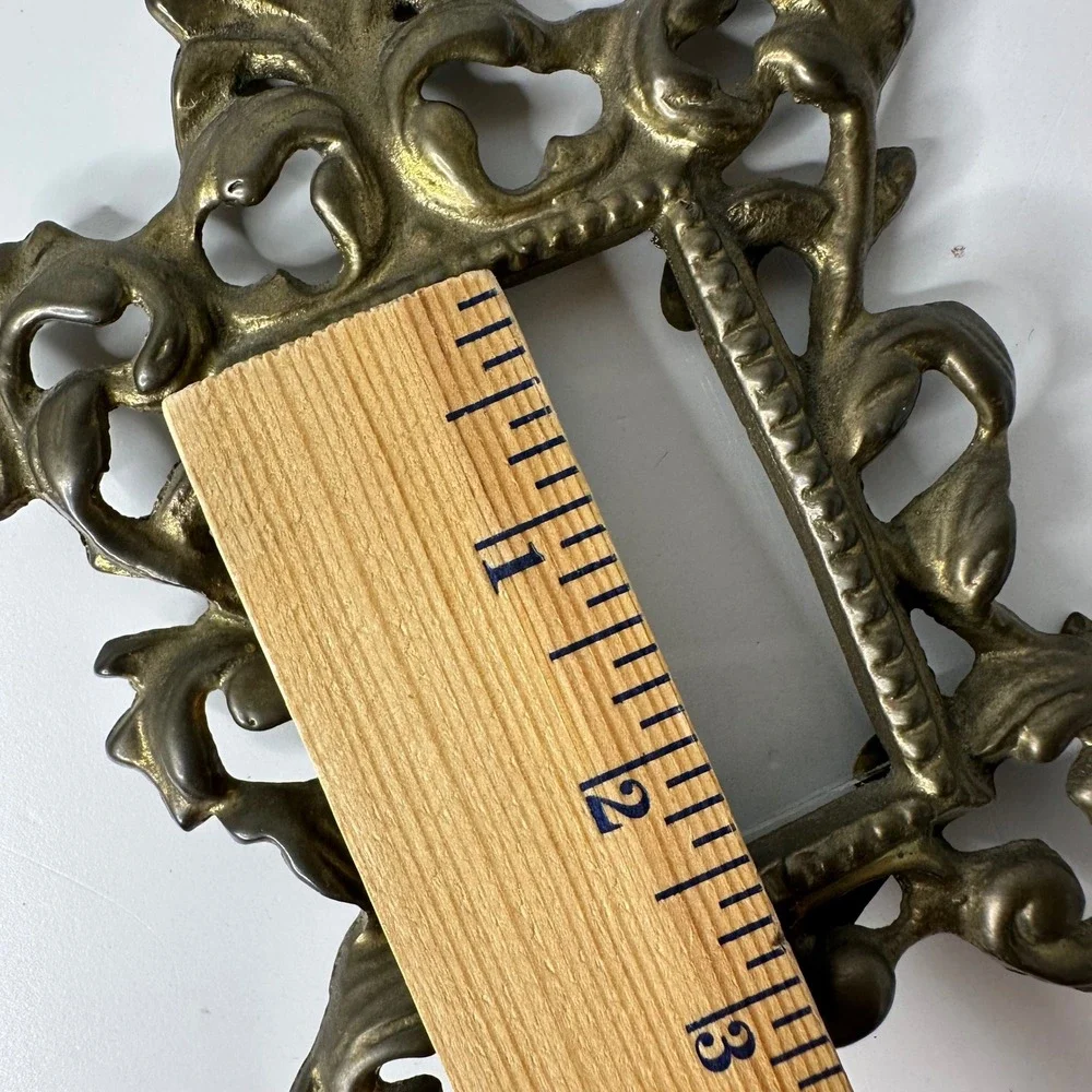 Vintage Ornate Small Picture Frame Heavy Metal Scrollwork Swing Arm‎ Glass